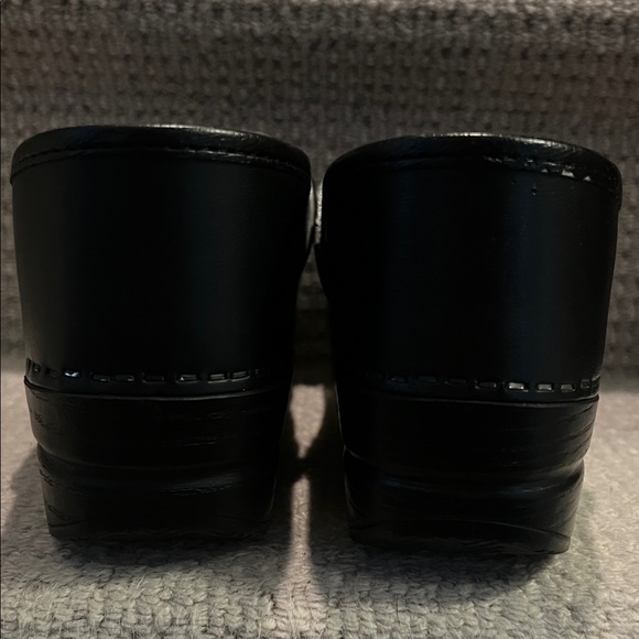 Dansko Black Women's Mules - Picture 9 of 9